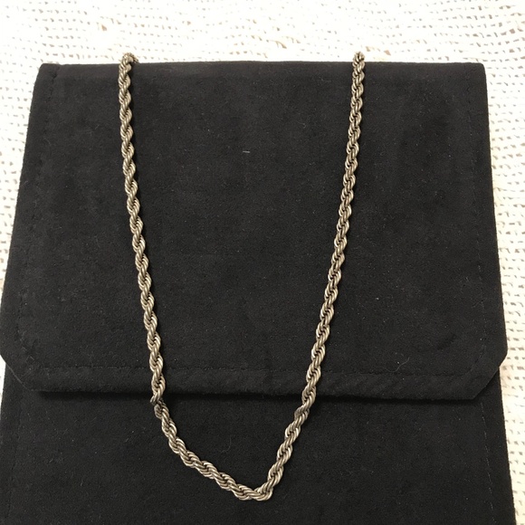 24 inch Twisted Silver Metal Chain - vintage, heavy weight - Picture 2 of 6